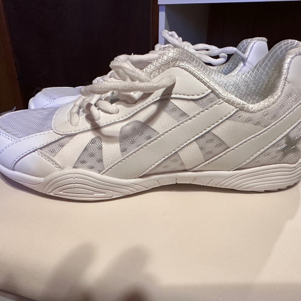 Pharos cheerleading shoes